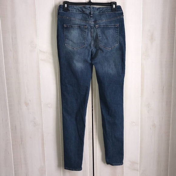 ✨SOLD✨ Old Navy Mid-Rise Rockstar Sculpt Jeans 6 - Picture 2 of 4